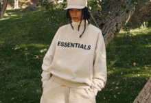 Essentials Hoodie – The Perfect Fit for British Streetwear