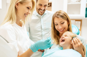 4 Steps Denture Specialists Take To Customize Treatment Plans