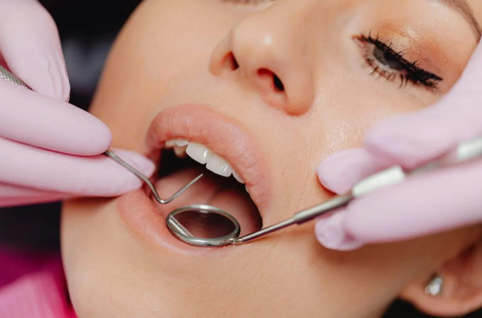 How General Dentistry Enhances The Effectiveness Of Cosmetic Treatments